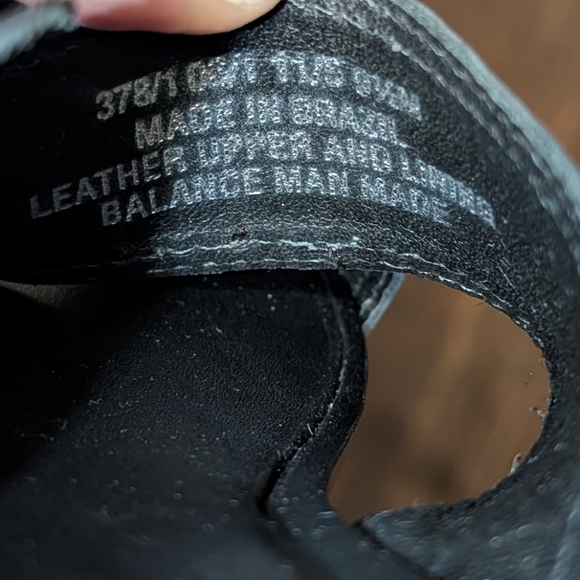 NWOB Via Spiga Wedge Sandals Criss Cross Buckle Detail Black - Picture 9 of 9